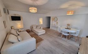 Appartement Avec Grande Terrasse
